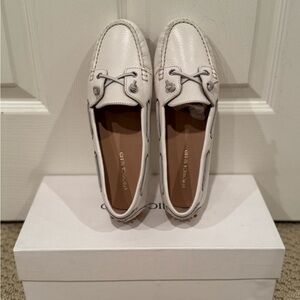 Veronica Beard White Leather Loafers